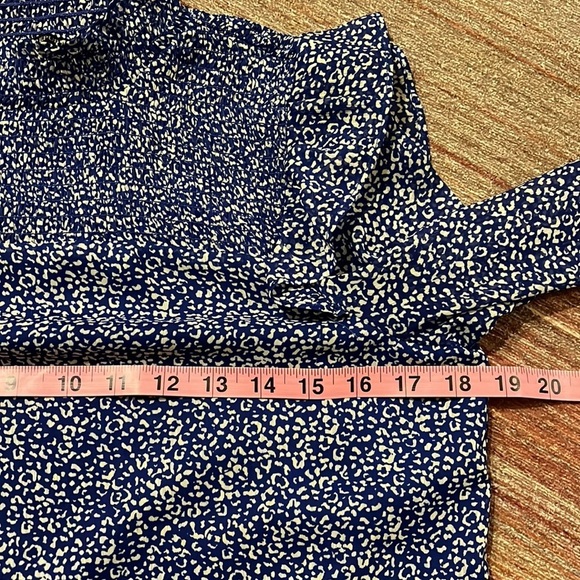 Banana Republic smocked long sleeve blouse size XS - Picture 13 of 13